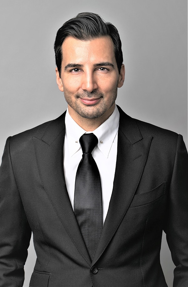 1762374967_dr.-motakis-3